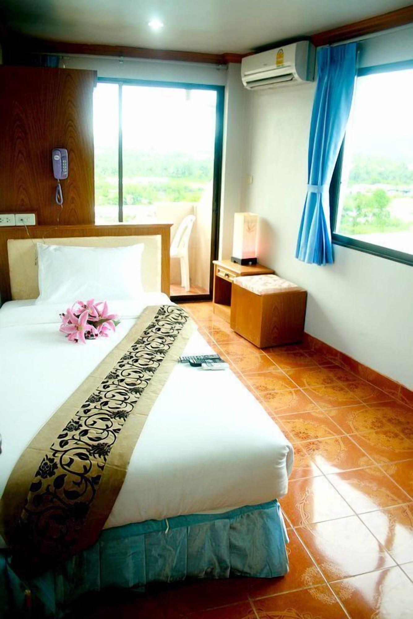 Lamai Guesthouse Patong Exterior photo