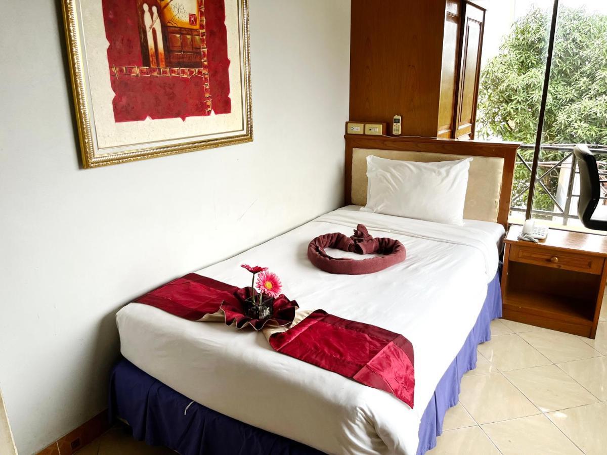 Lamai Guesthouse Patong Exterior photo