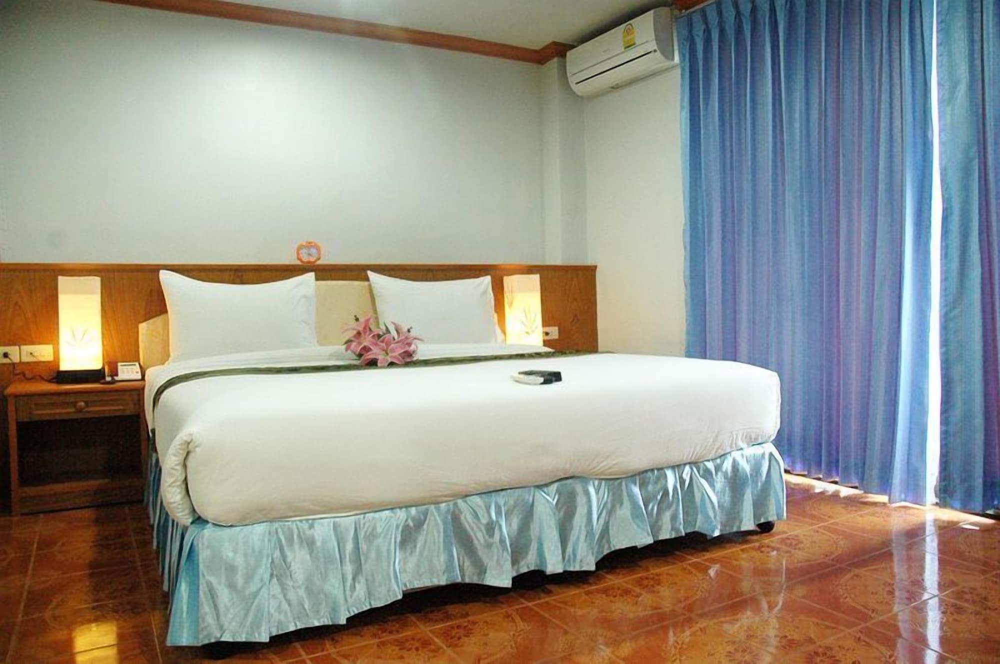 Lamai Guesthouse Patong Exterior photo